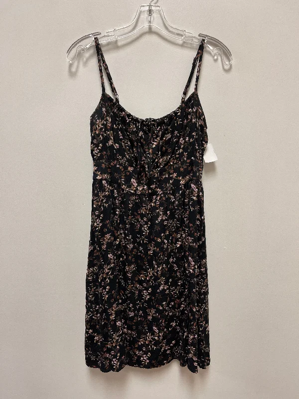 Dress Casual Short By Banana Republic In Black & Pink, Size: S